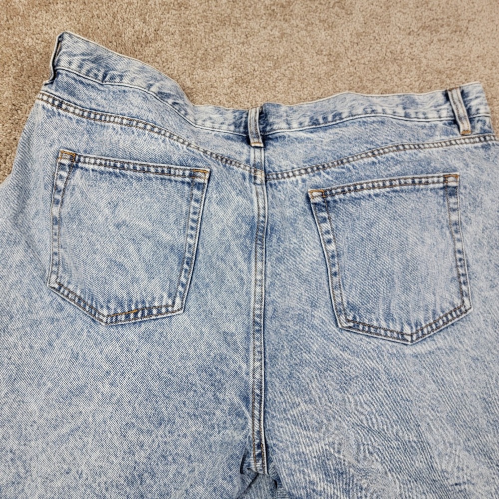 New Fashion Nova Women Light Wash Denim Shorts Sz 16 Plus Distressed Button Fly - Picture 5 of 7